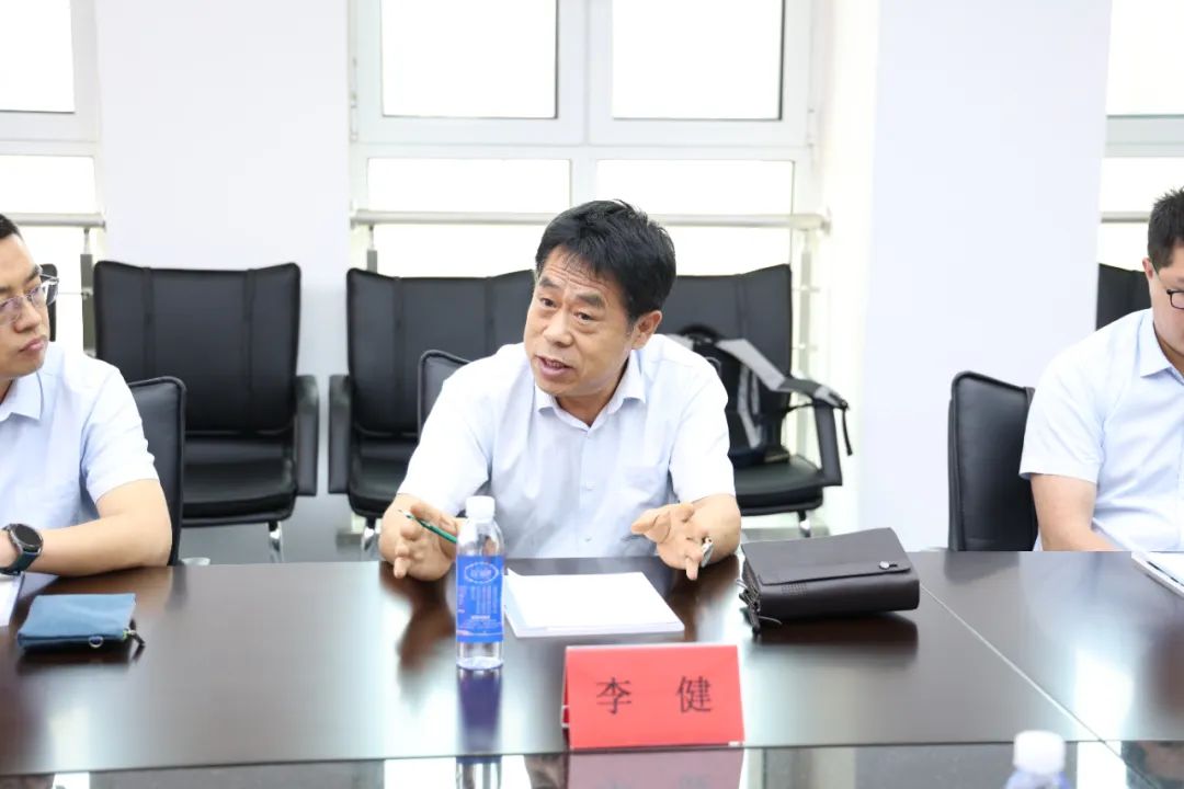 捷远电气专家工作站特聘专家签约(图3) 捷远电气专家工作站特聘专家签约(图3)